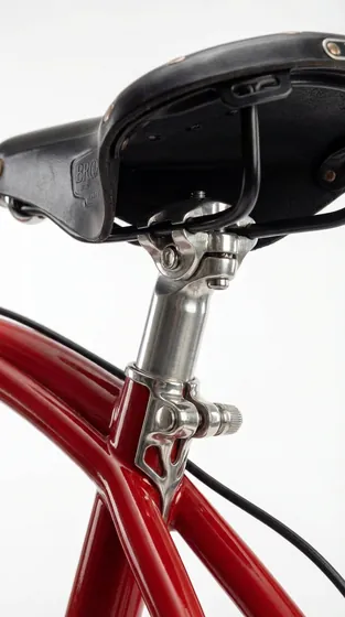 Johnson Antique Bike – AI Produktfotografie 6